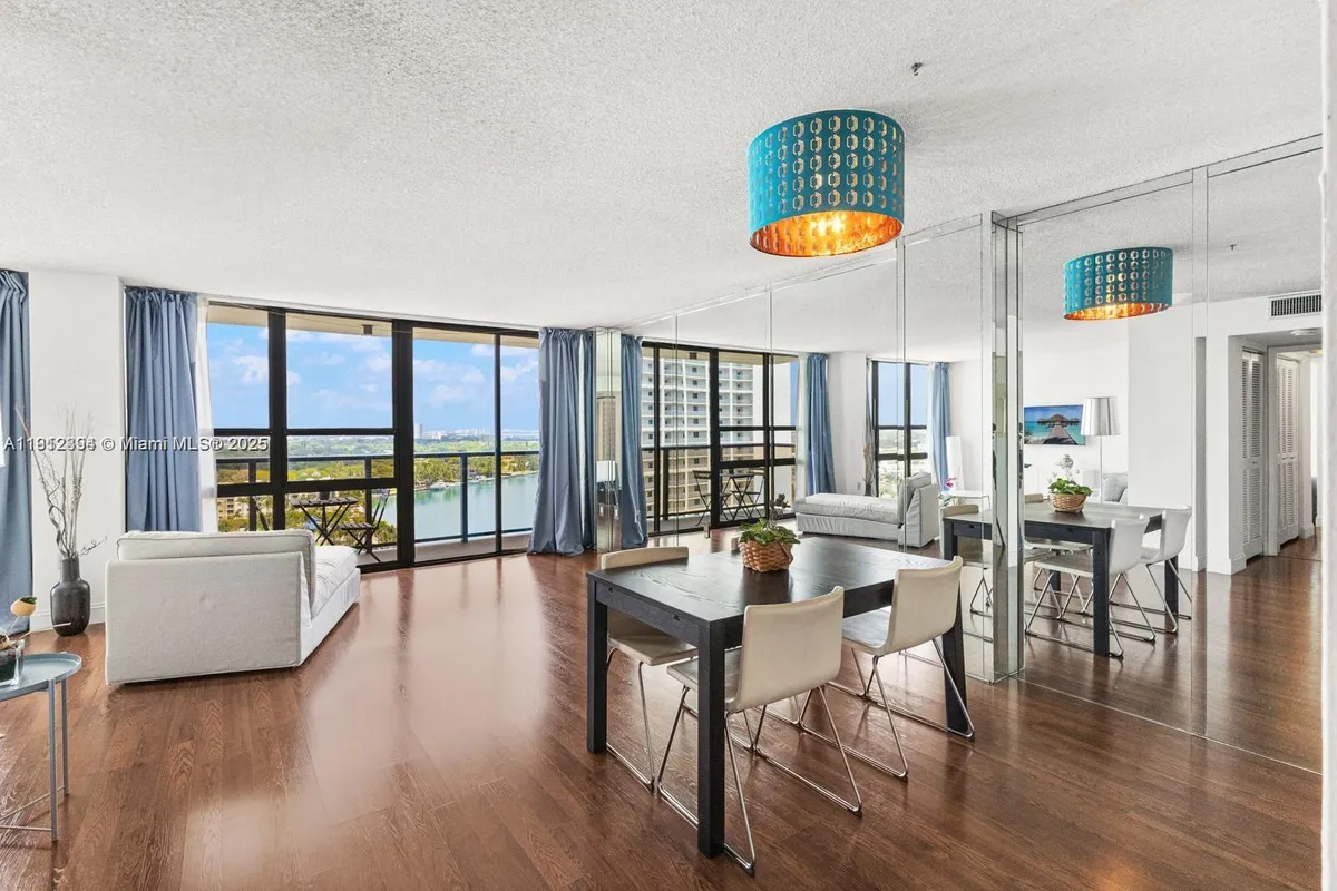 600 NE 36th St # 1810, Miami FL 33137