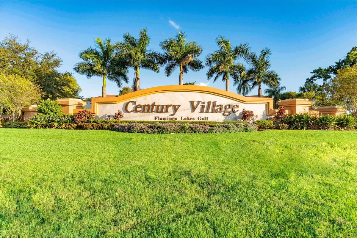 901 SW 128th Ave # 115E, Pembroke Pines FL 33027