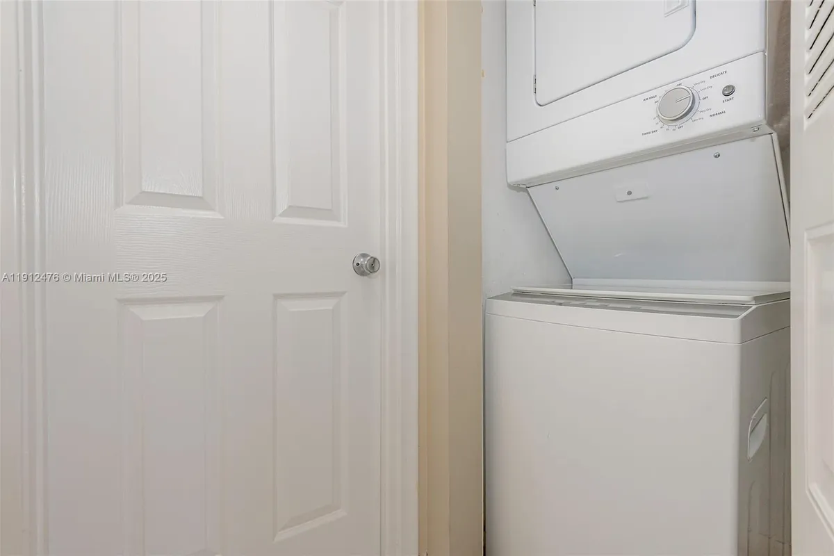 901 SW 128th Ave # 115E, Pembroke Pines FL 33027