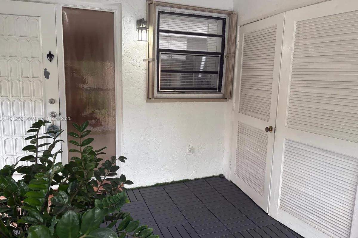 8632 NW 34th Pl # C203, Sunrise FL 33351