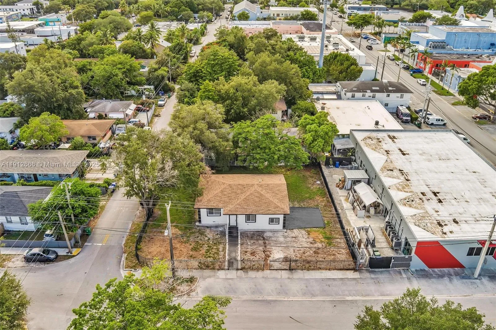 5850 NE 3rd Ave, Miami FL 33137