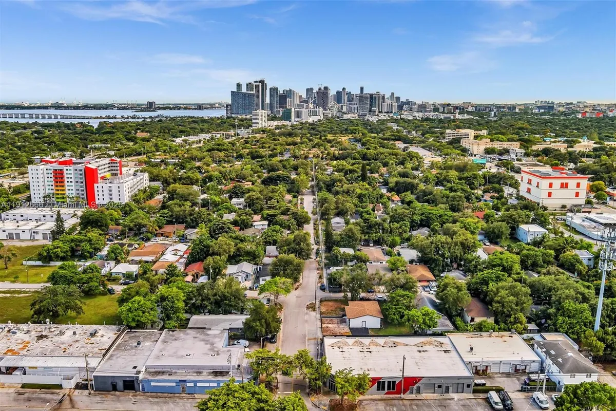 5850 NE 3rd Ave, Miami FL 33137