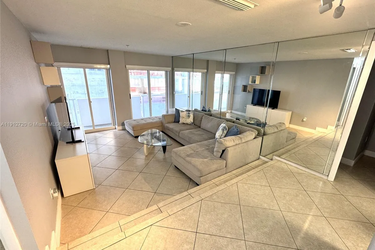 9195 Collins Ave, Surfside FL 33154