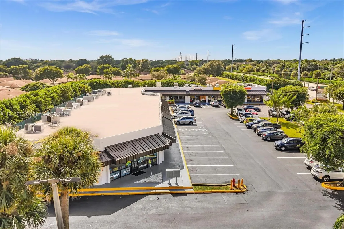 10114 S Military Trl, Boynton Beach FL 33436