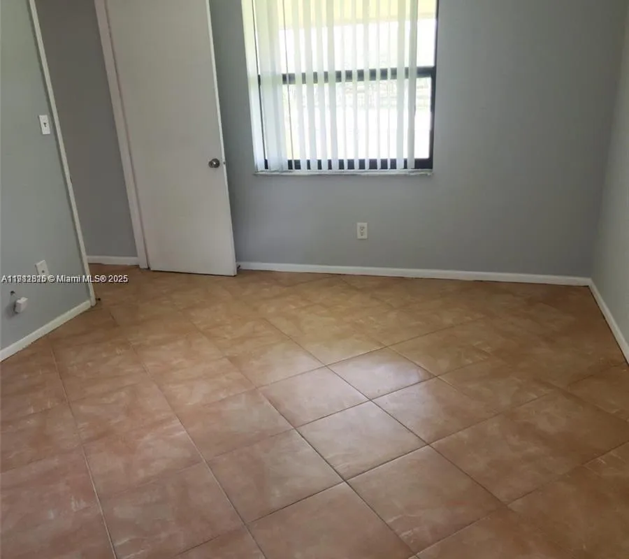 6061 Shakerwood Cir # 208, Tamarac FL 33319