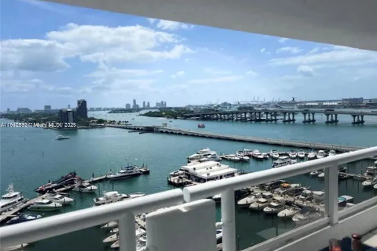 1717 N Bayshore Dr # 1734, Miami FL 33132