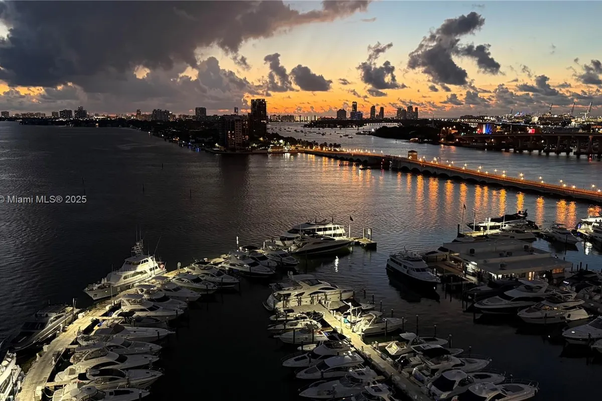 1717 N Bayshore Dr # 1734, Miami FL 33132