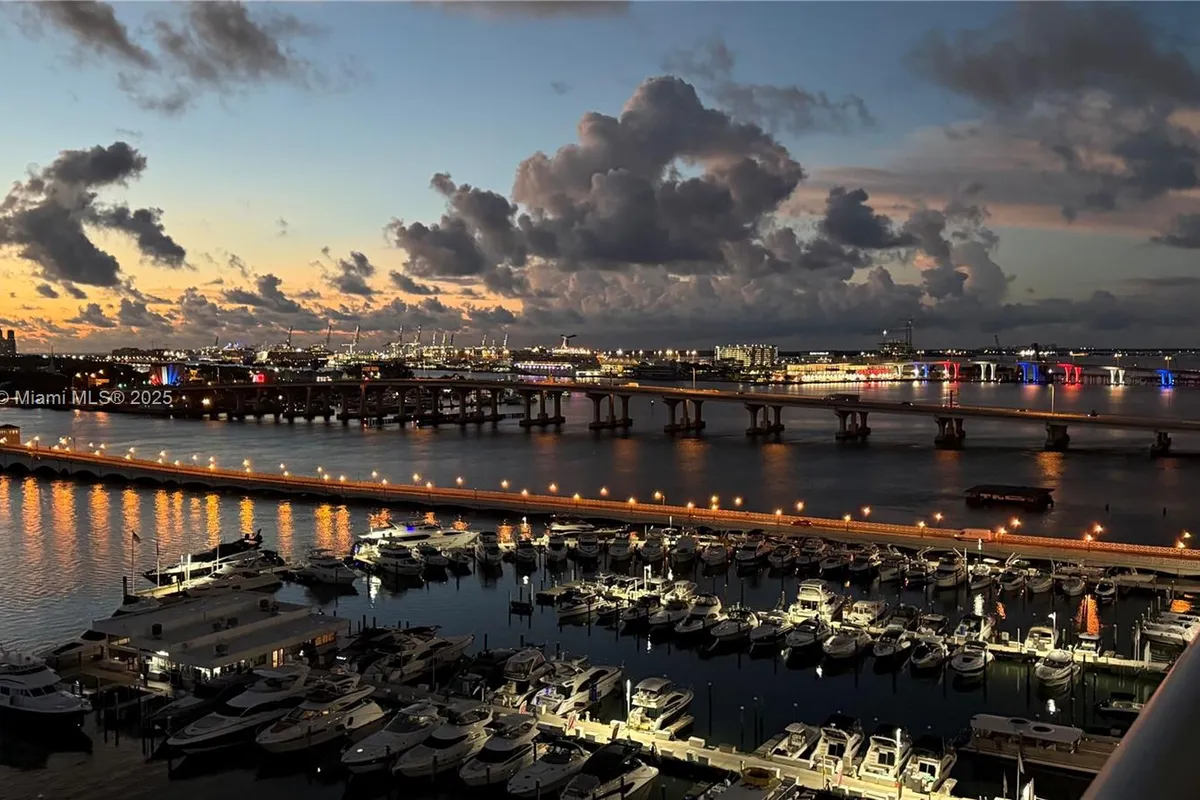 1717 N Bayshore Dr # 1734, Miami FL 33132