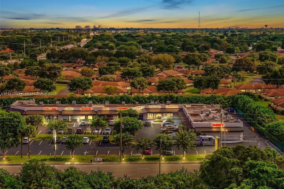 10114 S Military Trl, Boynton Beach FL 33436