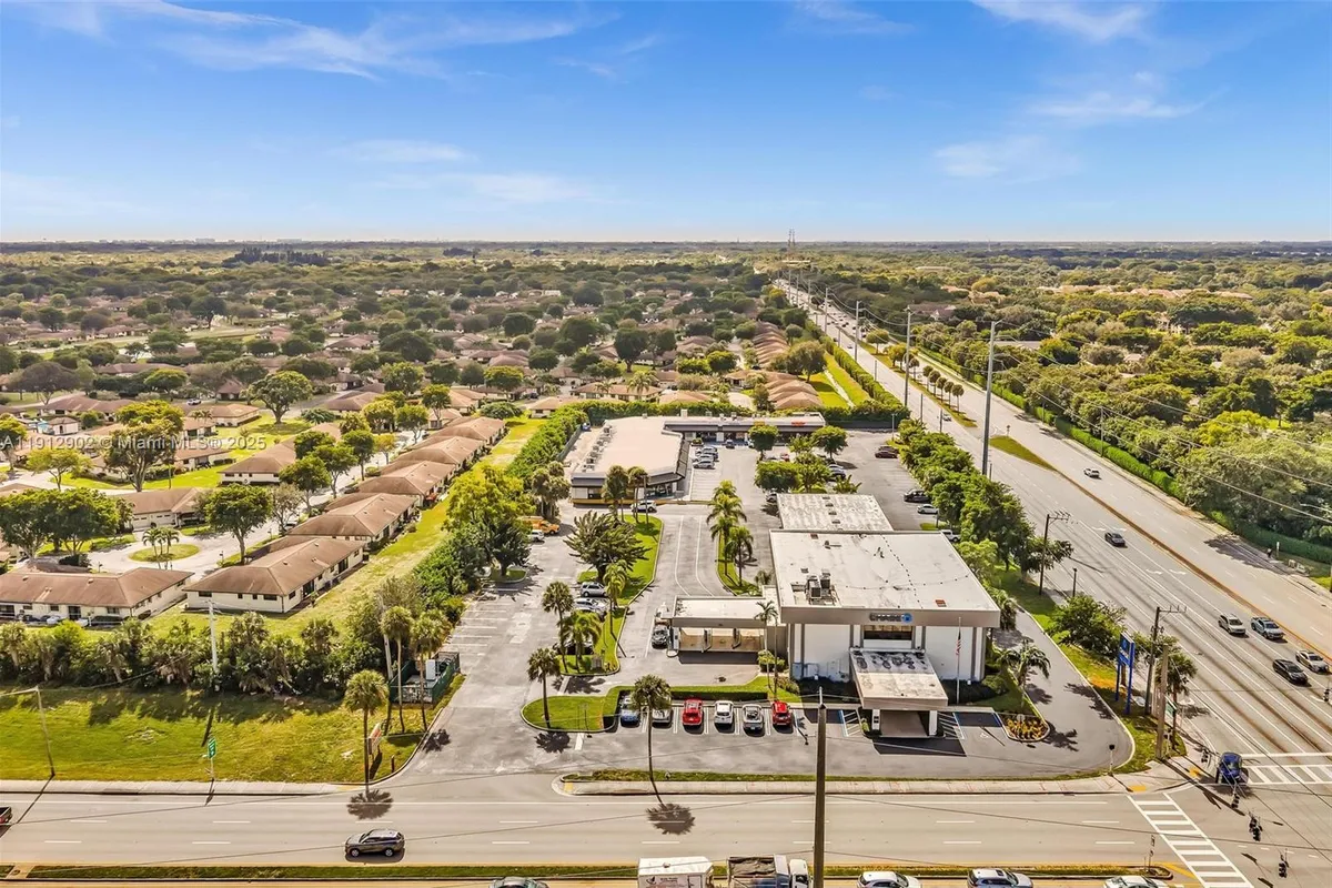 10114 S Military Trl, Boynton Beach FL 33436