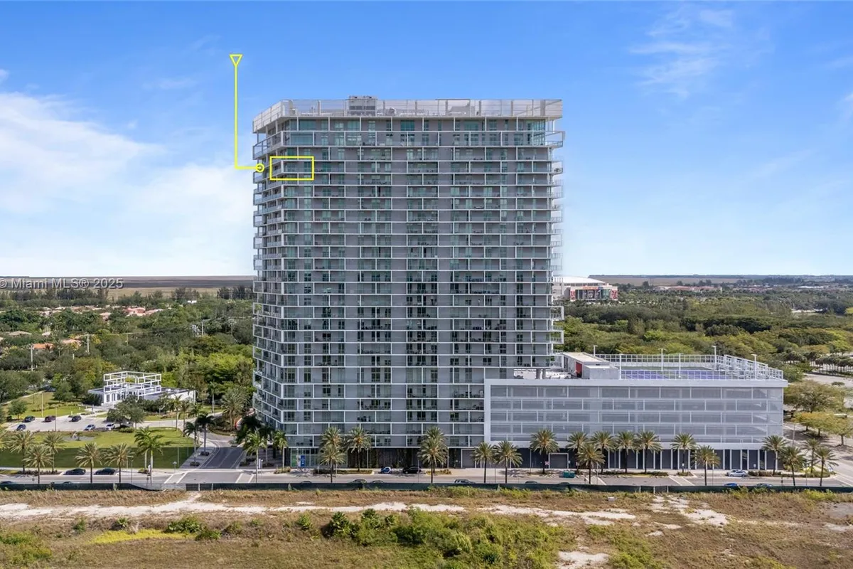 2000 Metropica Way # 2504, Sunrise FL 33323