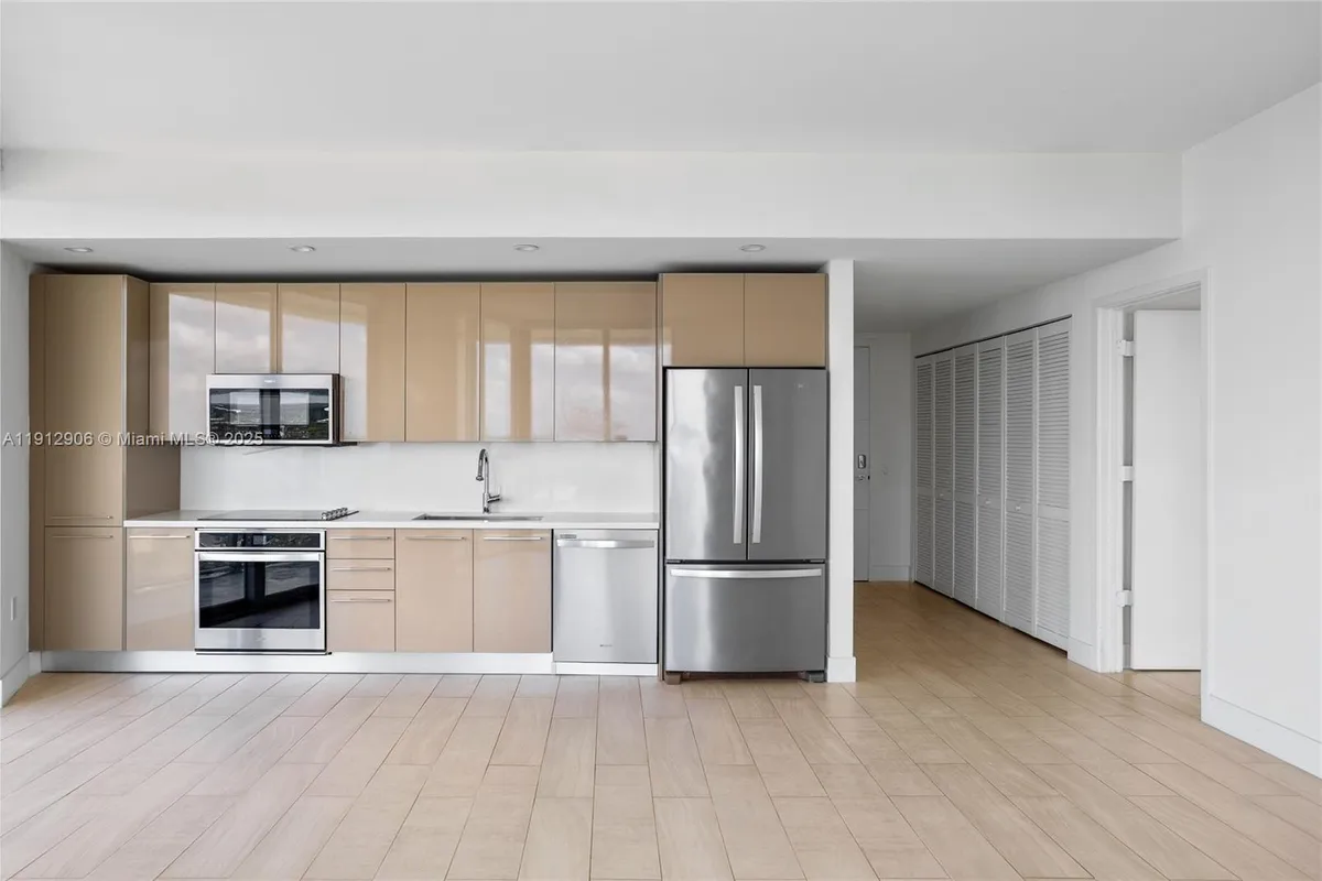 2000 Metropica Way # 2504, Sunrise FL 33323