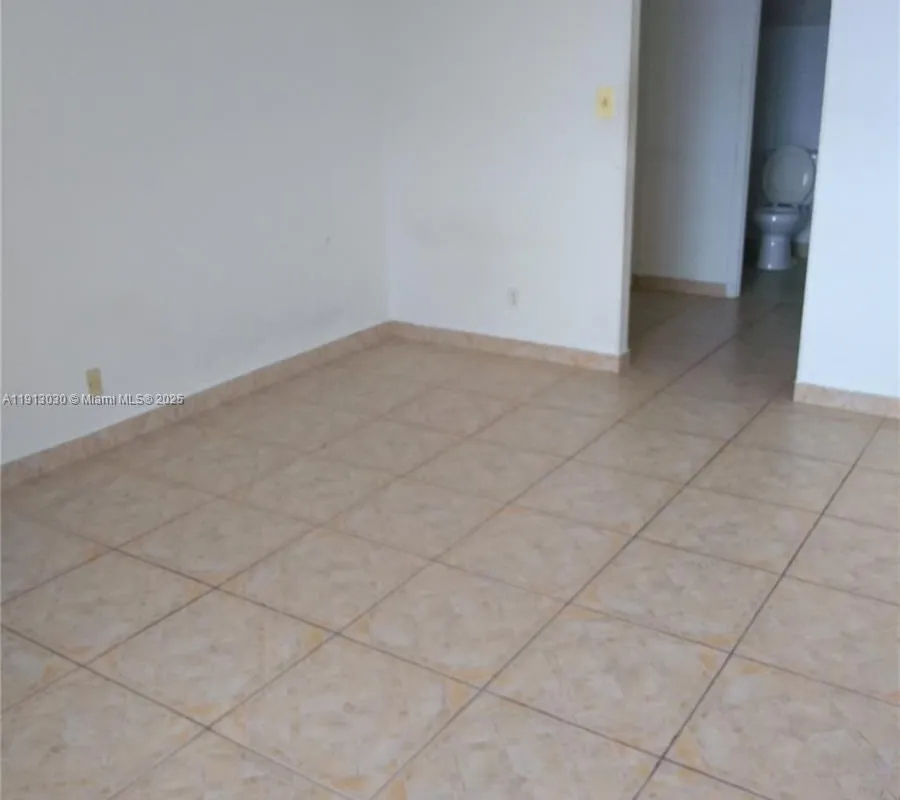 2025 NE 164th St # 806, North Miami Beach FL 33162