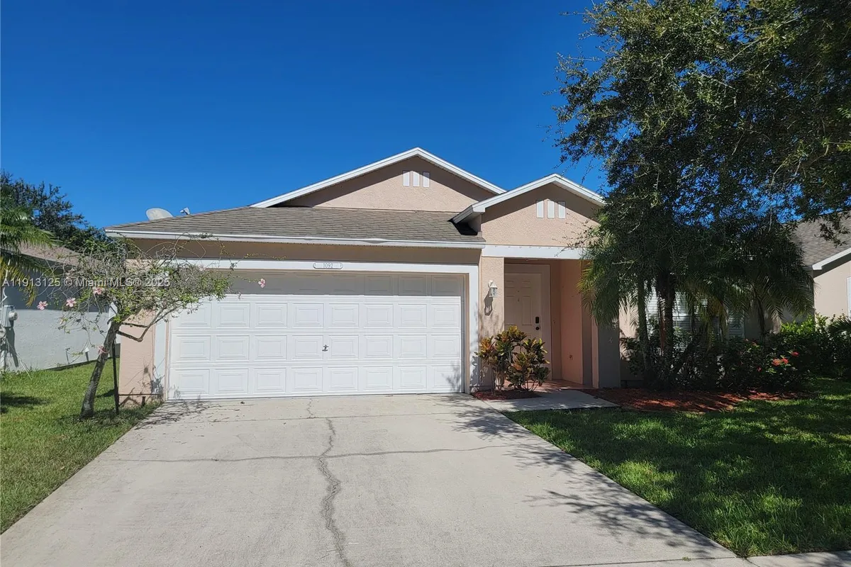 1092 W 13th Sq, Vero Beach FL 32960