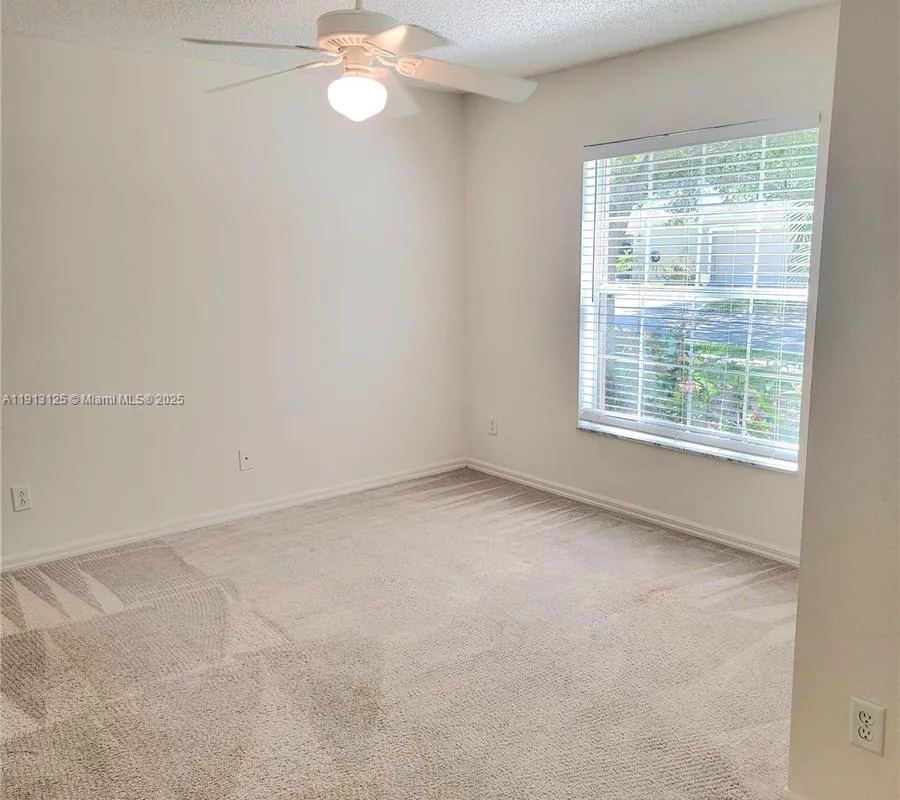 1092 W 13th Sq, Vero Beach FL 32960