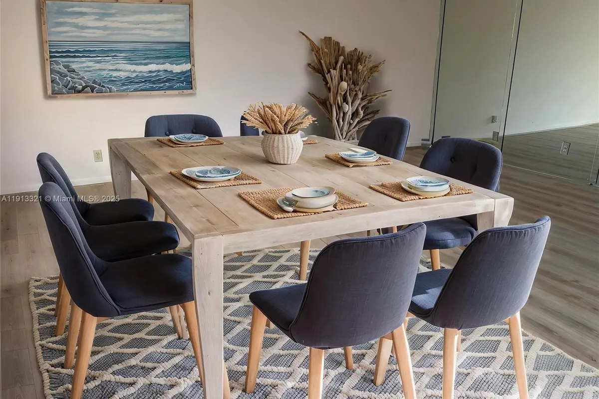 235 E Burgundy  E # 235, Delray Beach FL 33484