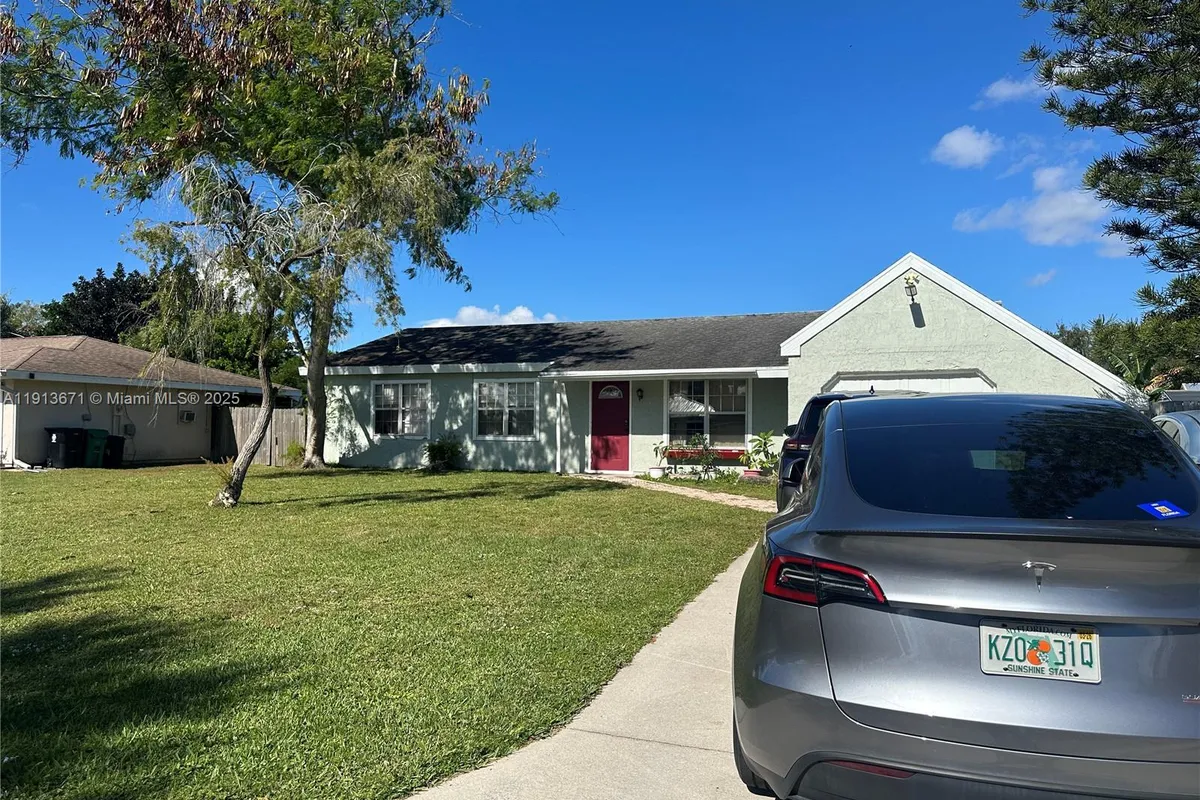 1981 SE Ancora Ct, Port St. Lucie FL 34952