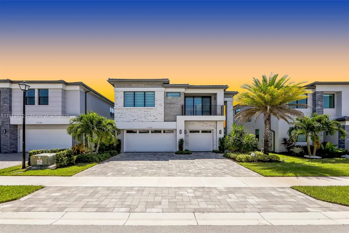 17182 Windy Pointe Ln, Boca Raton FL 33496