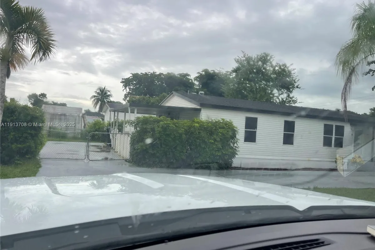 19800 SW 180th Ave unit 394, Miami FL 33187