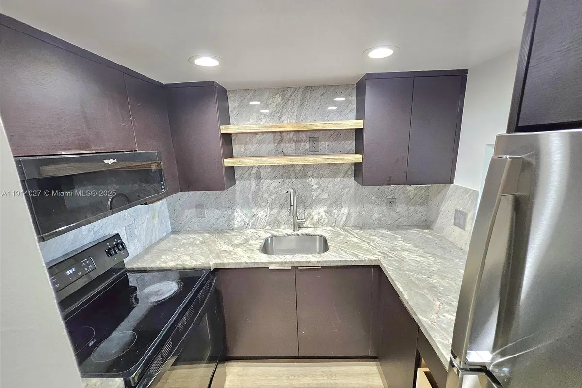 1800 NW 24th Ave # 408, Miami FL 33125