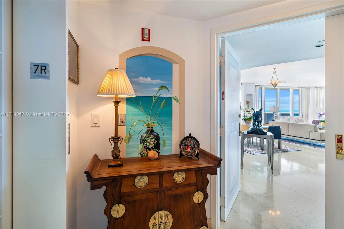 9559 Collins Ave # 108, Surfside FL 33154