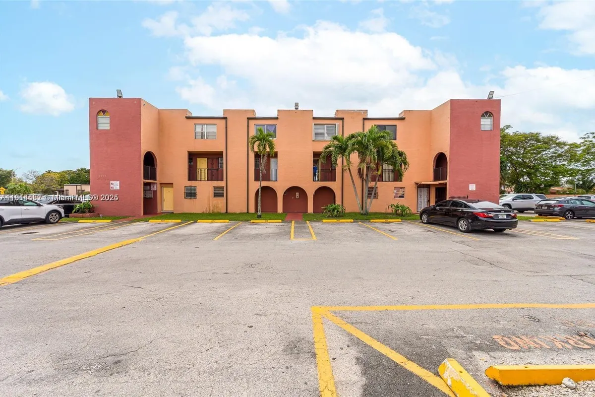 6600 W 2nd Ct # 24, Hialeah FL 33012