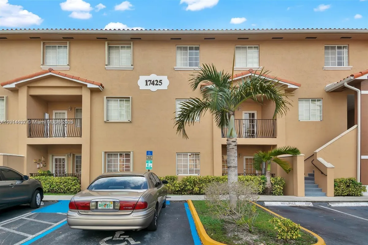17425 NW 75th Pl # 106, Hialeah FL 33015