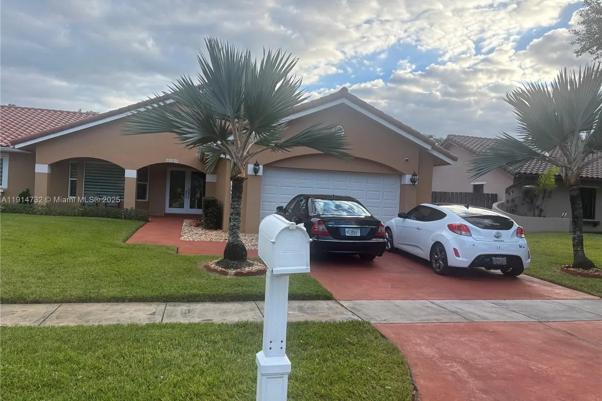 20270 NW 4th St, Pembroke Pines FL 33029
