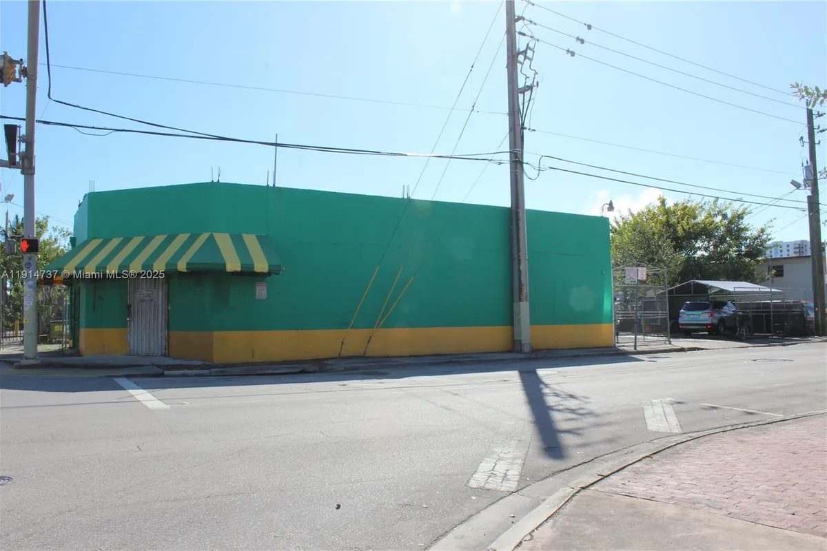 600 SW 17th Ave, Miami FL 33135